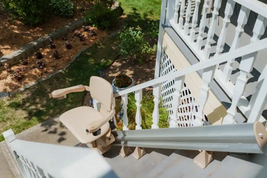 outdoor straight stair lift