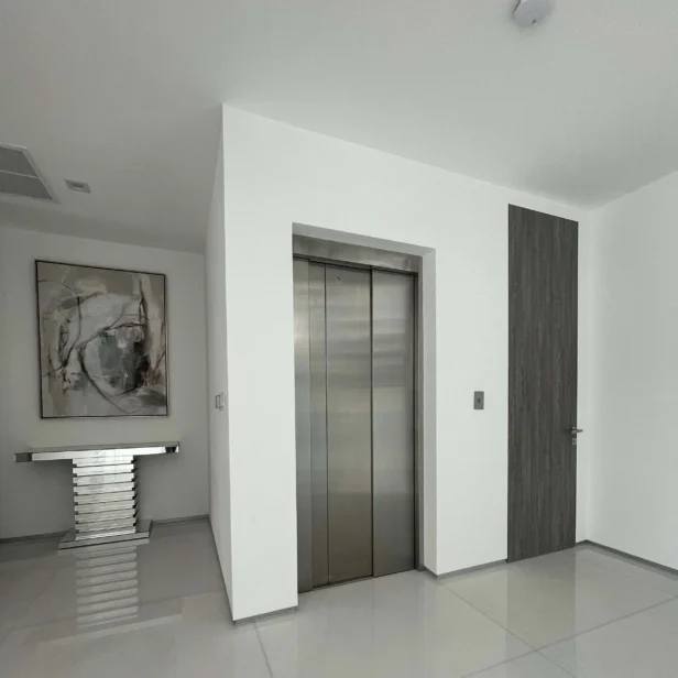 savaria eclipse home elevator closed.