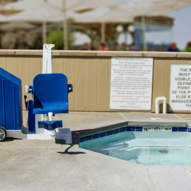 Aqua Creek Patriot Portable Pool Lift.
