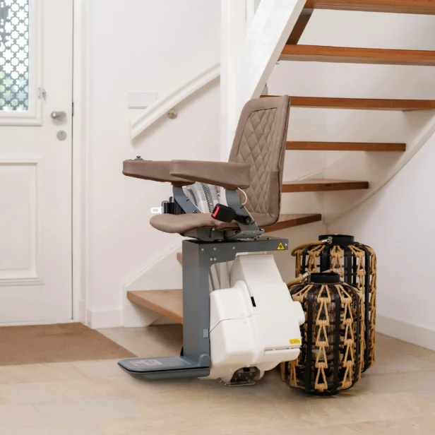 harmar up lift curved stairlift.